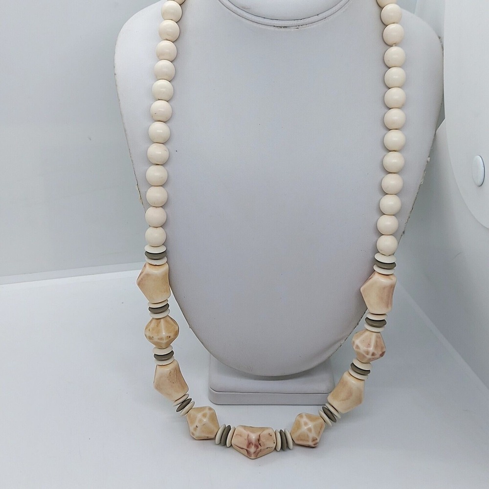 Vintage Beaded Necklace Ivory Color